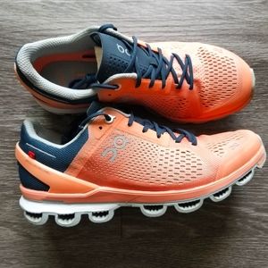 ON CloudSurfer Shoes Womens 7.5